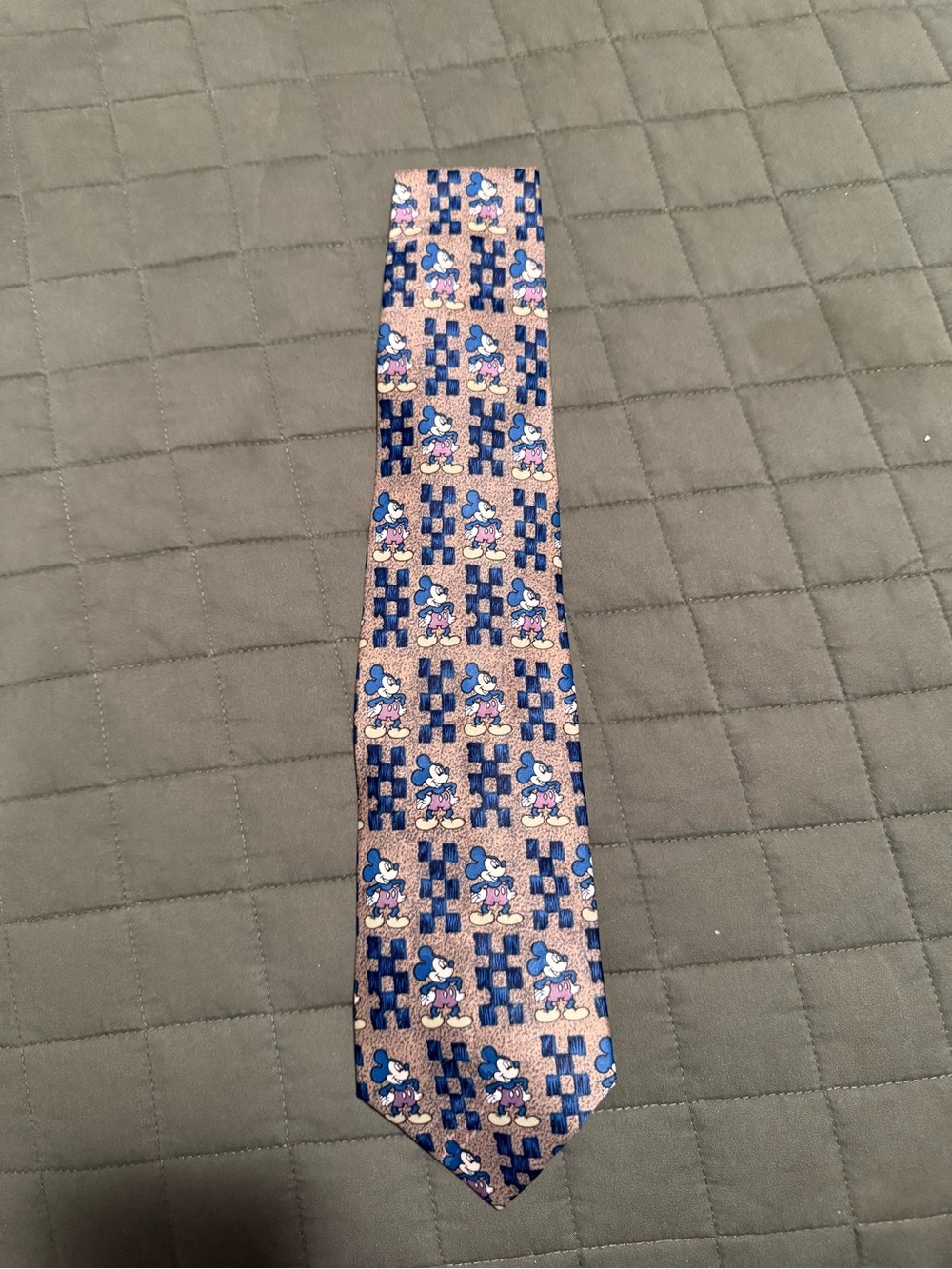 Mickey Tie